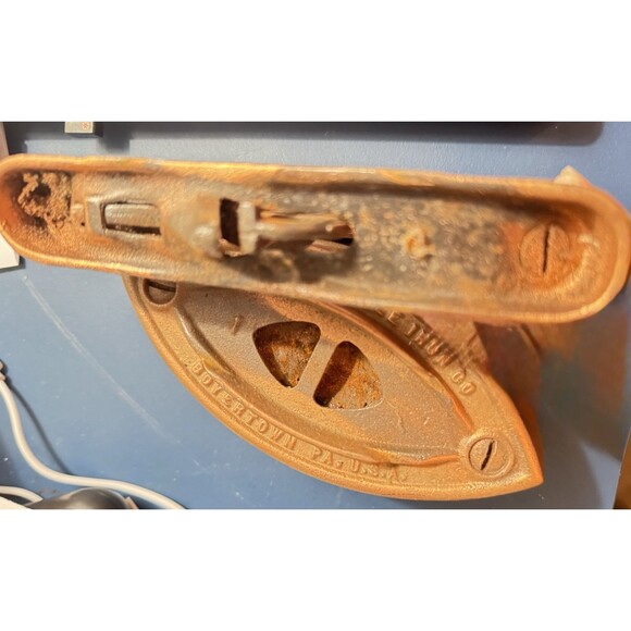 ANTIQUE Colebrookdale Iron 1 Detachable Wood Handle - Boyertown, PA  Letter C, - Picture 7 of 13